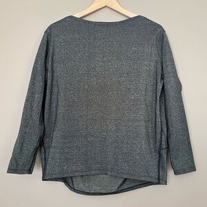 {Lululemon} Back in Action Long Sleeve Shirt Spark Special Edition Black & Gold